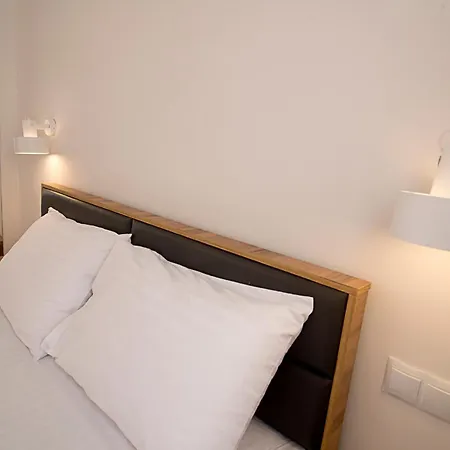 Appartement Ioulia Ii- A Oasis *