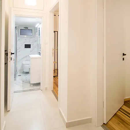 Ioulia Ii- A Oasis Apartment *