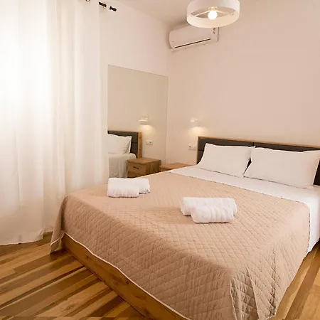 Апартаменты Ioulia Ii- A Oasis