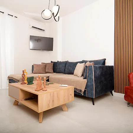 Ioulia Ii- A Oasis Apartment Kalamata